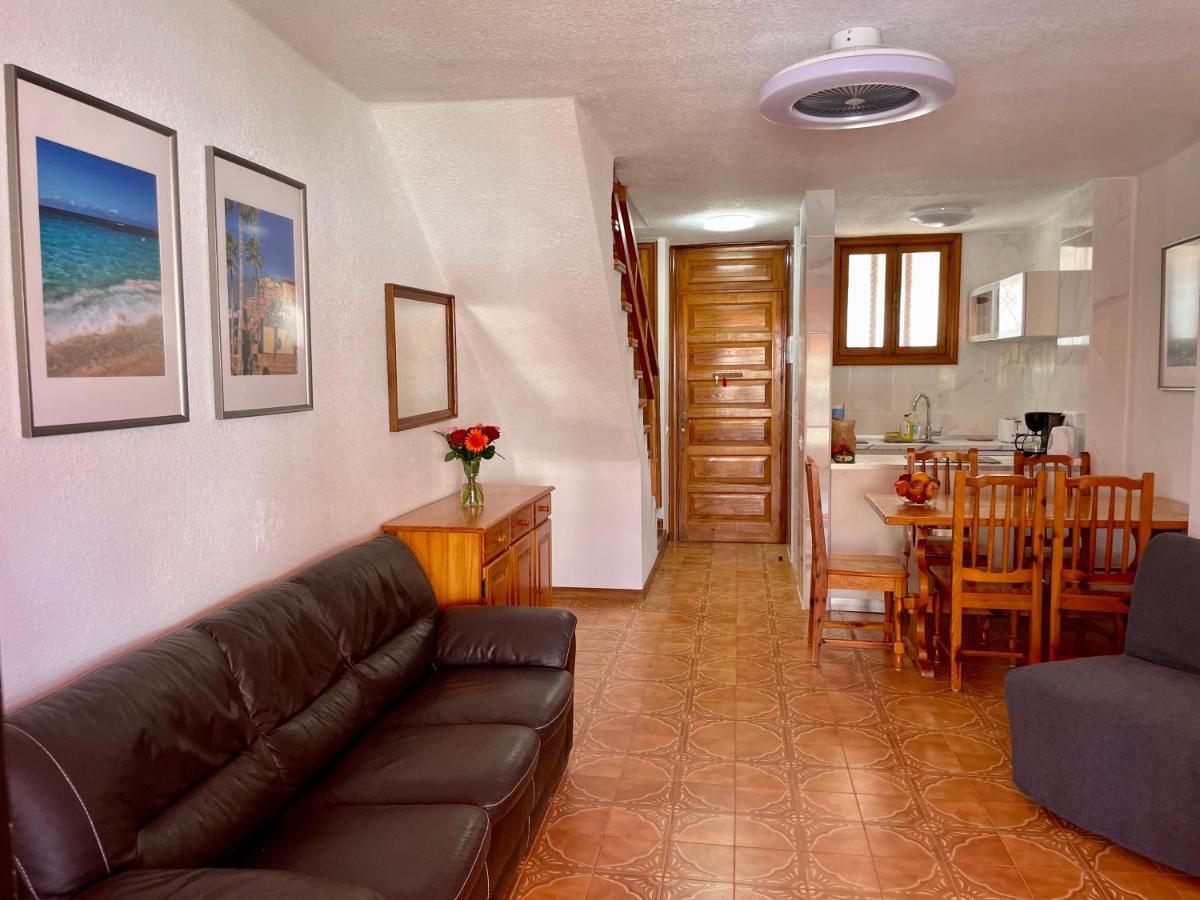 Sunny 2-Bedroom Apartment In Parque Santiago II Playa de las Américas Kültér fotó