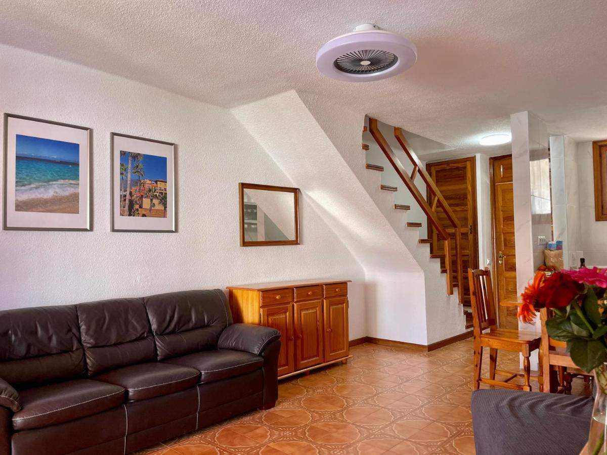 Sunny 2-Bedroom Apartment In Parque Santiago II Playa de las Américas Kültér fotó