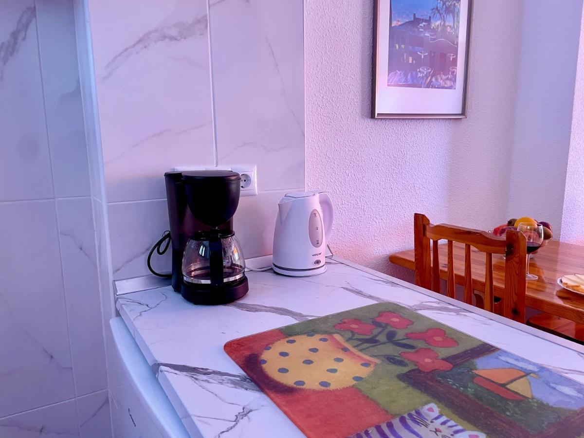 Sunny 2-Bedroom Apartment In Parque Santiago II Playa de las Américas Kültér fotó