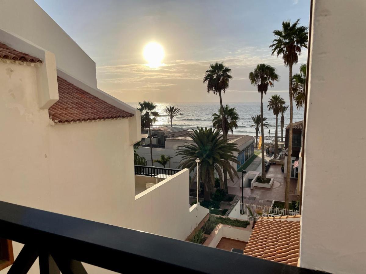 Sunny 2-Bedroom Apartment In Parque Santiago II Playa de las Américas Kültér fotó
