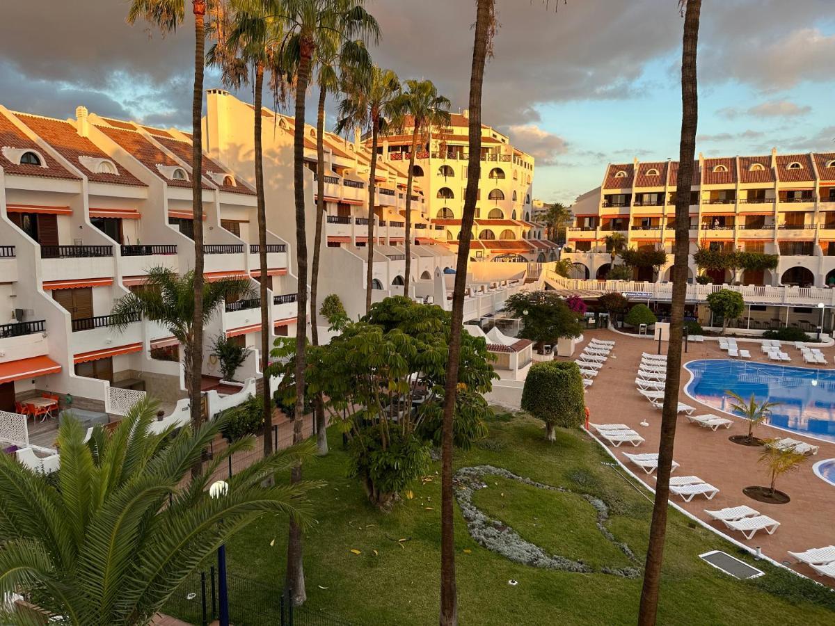 Sunny 2-Bedroom Apartment In Parque Santiago II Playa de las Américas Kültér fotó