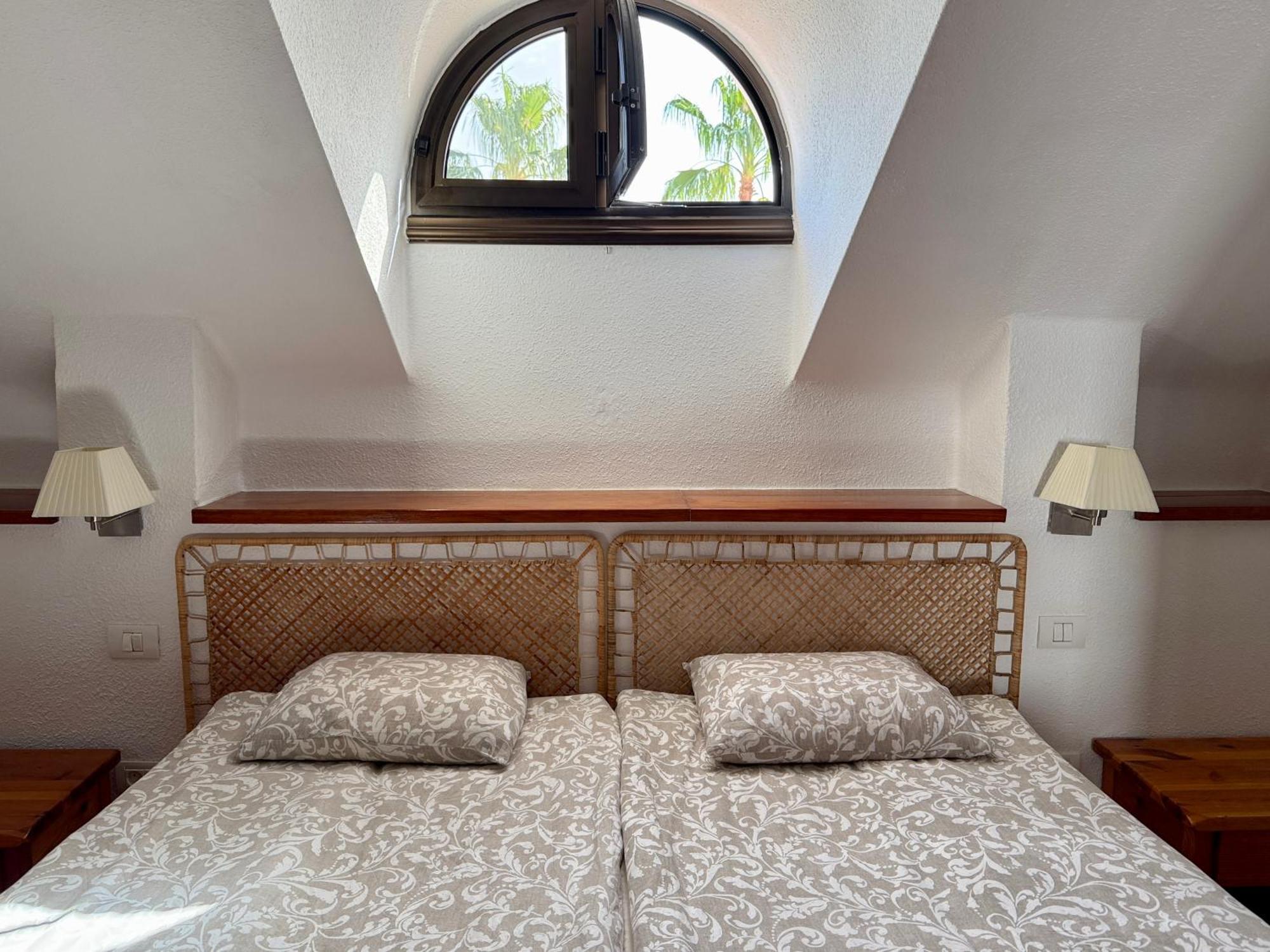 Sunny 2-Bedroom Apartment In Parque Santiago II Playa de las Américas Kültér fotó