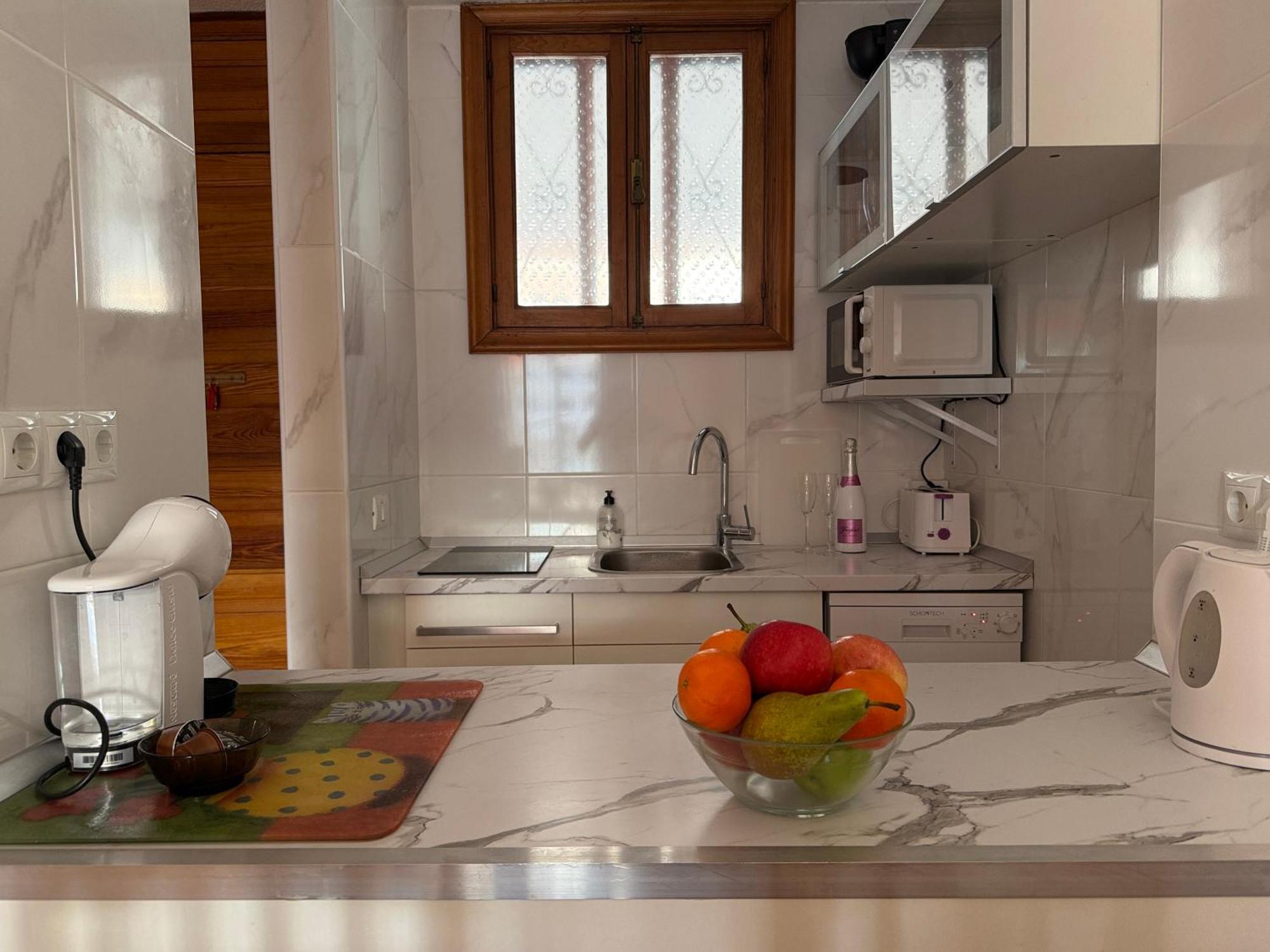 Sunny 2-Bedroom Apartment In Parque Santiago II Playa de las Américas Kültér fotó